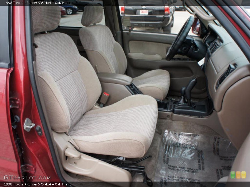 Oak Interior Photo for the 1998 Toyota 4Runner SR5 4x4 #45462744