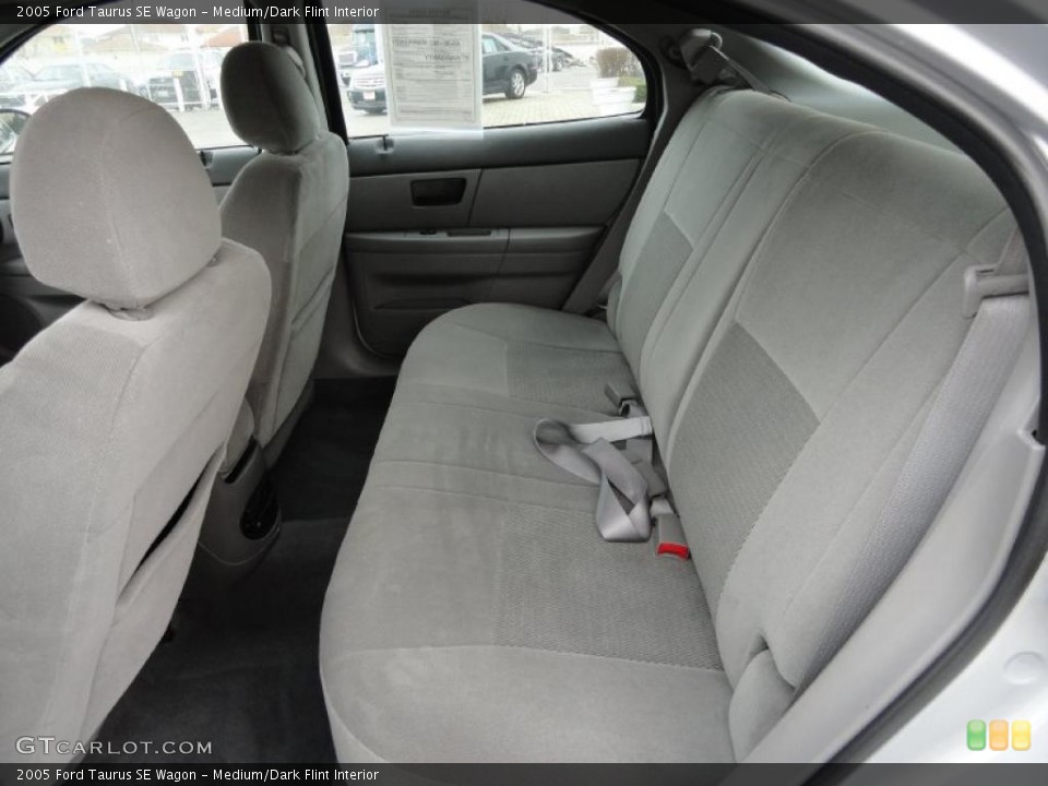 Medium/Dark Flint Interior Photo for the 2005 Ford Taurus SE Wagon #45467622