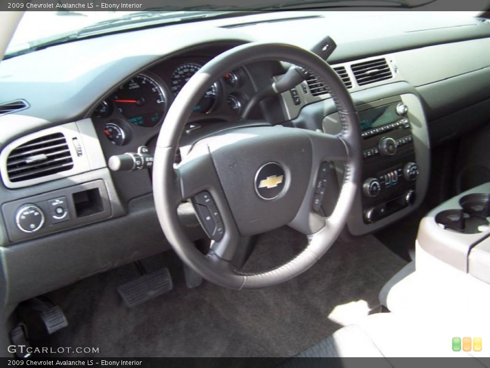 Ebony Interior Dashboard for the 2009 Chevrolet Avalanche LS #45468754