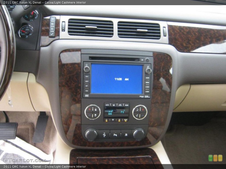 Cocoa/Light Cashmere Interior Controls for the 2011 GMC Yukon XL Denali #45471388