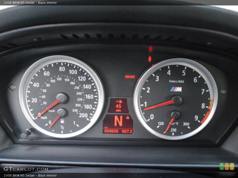 Black Interior Gauges for the 2008 BMW M5 Sedan #45483063