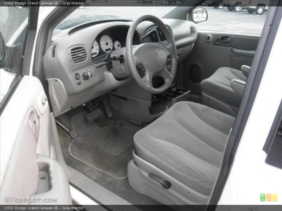 Gray Interior Photo for the 2003 Dodge Grand Caravan SE #45485158