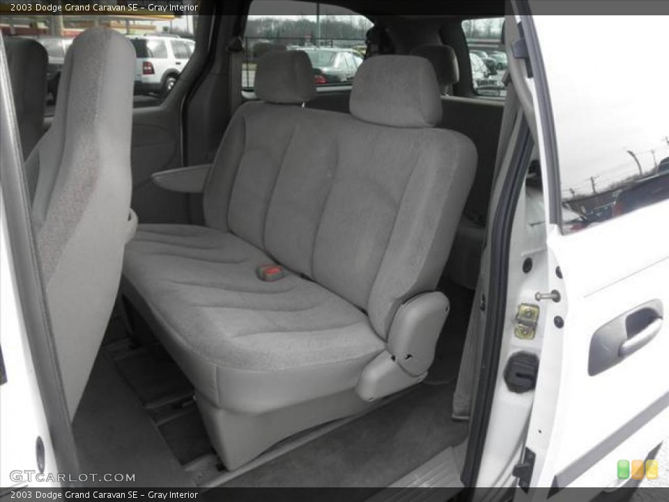 Gray Interior Photo for the 2003 Dodge Grand Caravan SE #45485206