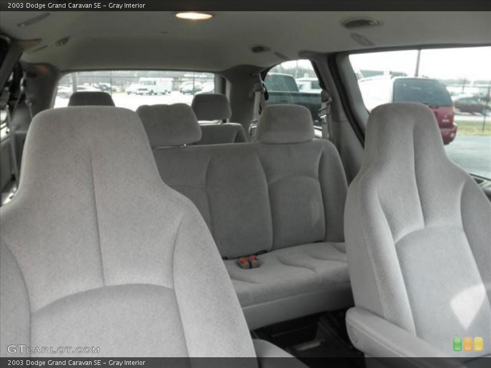 Gray Interior Photo for the 2003 Dodge Grand Caravan SE #45485654