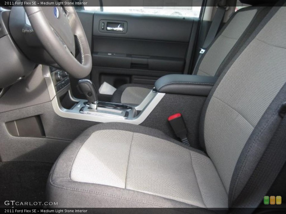 Medium Light Stone Interior Photo for the 2011 Ford Flex SE #45485894