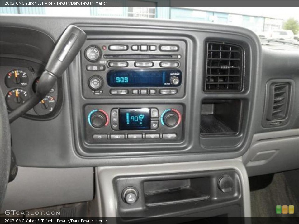 Pewter/Dark Pewter Interior Controls for the 2003 GMC Yukon SLT 4x4 #45486386
