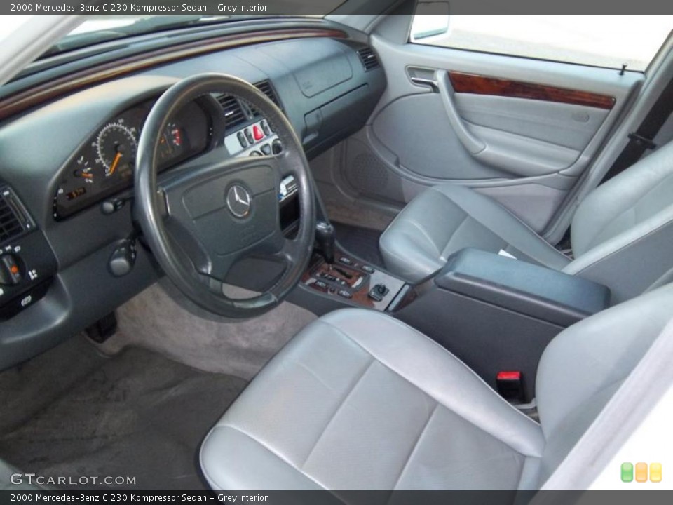 Grey Interior Photo for the 2000 Mercedes-Benz C 230 Kompressor Sedan #45487643