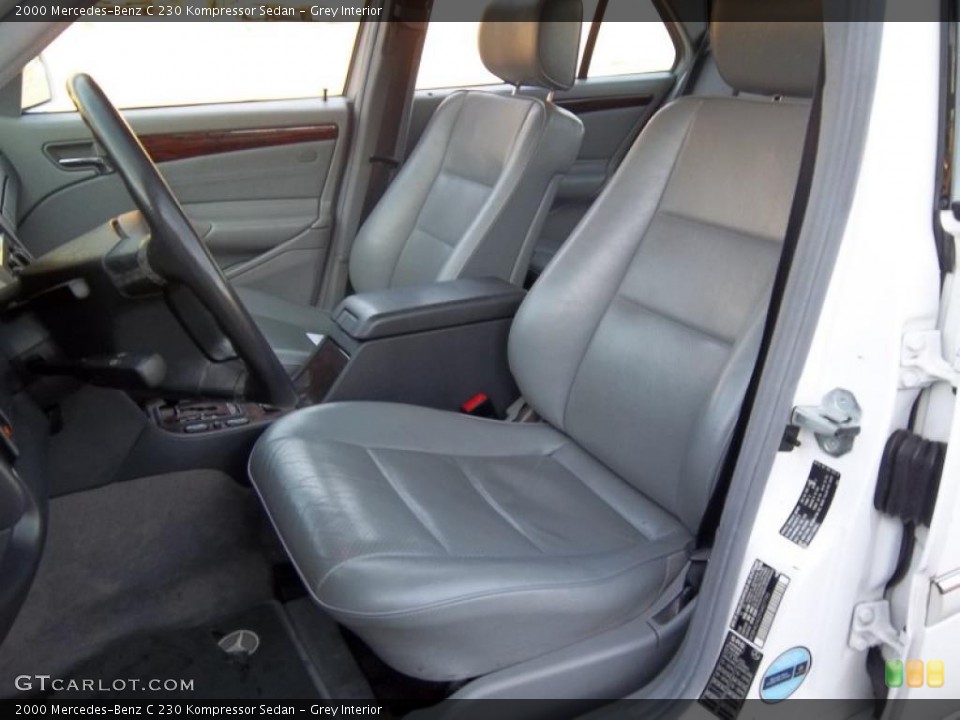 Grey Interior Photo for the 2000 Mercedes-Benz C 230 Kompressor Sedan #45487655