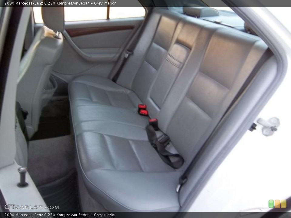 Grey Interior Photo for the 2000 Mercedes-Benz C 230 Kompressor Sedan #45487667