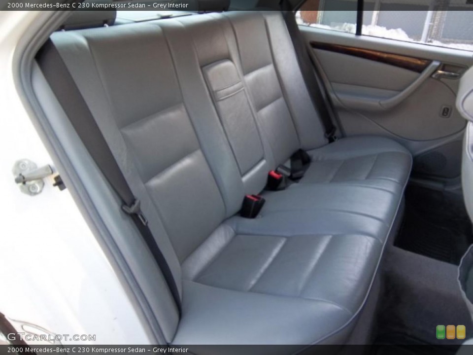 Grey Interior Photo for the 2000 Mercedes-Benz C 230 Kompressor Sedan #45487700