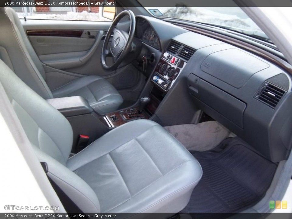 Grey Interior Photo for the 2000 Mercedes-Benz C 230 Kompressor Sedan #45488135