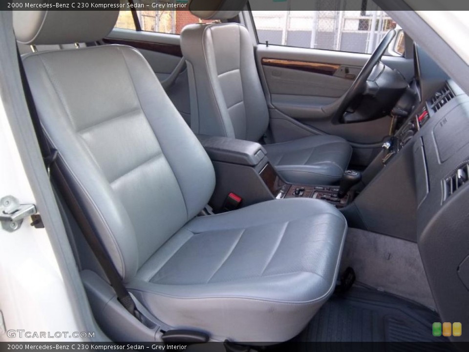 Grey Interior Photo for the 2000 Mercedes-Benz C 230 Kompressor Sedan #45488163