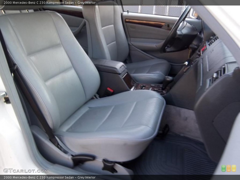 Grey Interior Photo for the 2000 Mercedes-Benz C 230 Kompressor Sedan #45488183