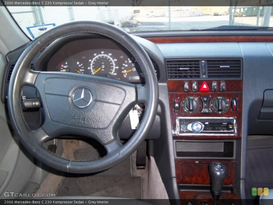 Grey Interior Dashboard for the 2000 Mercedes-Benz C 230 Kompressor Sedan #45488205