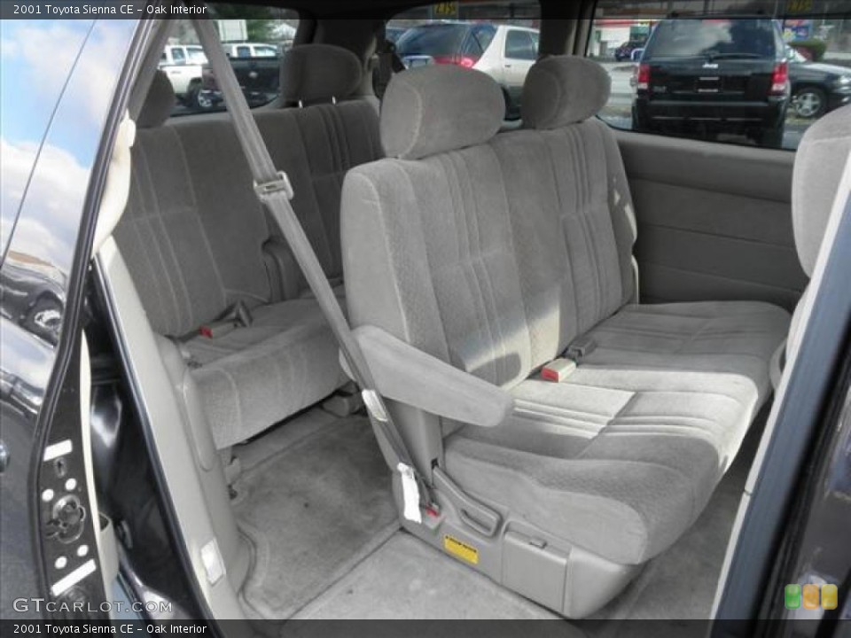 Oak Interior Photo for the 2001 Toyota Sienna CE #45488431