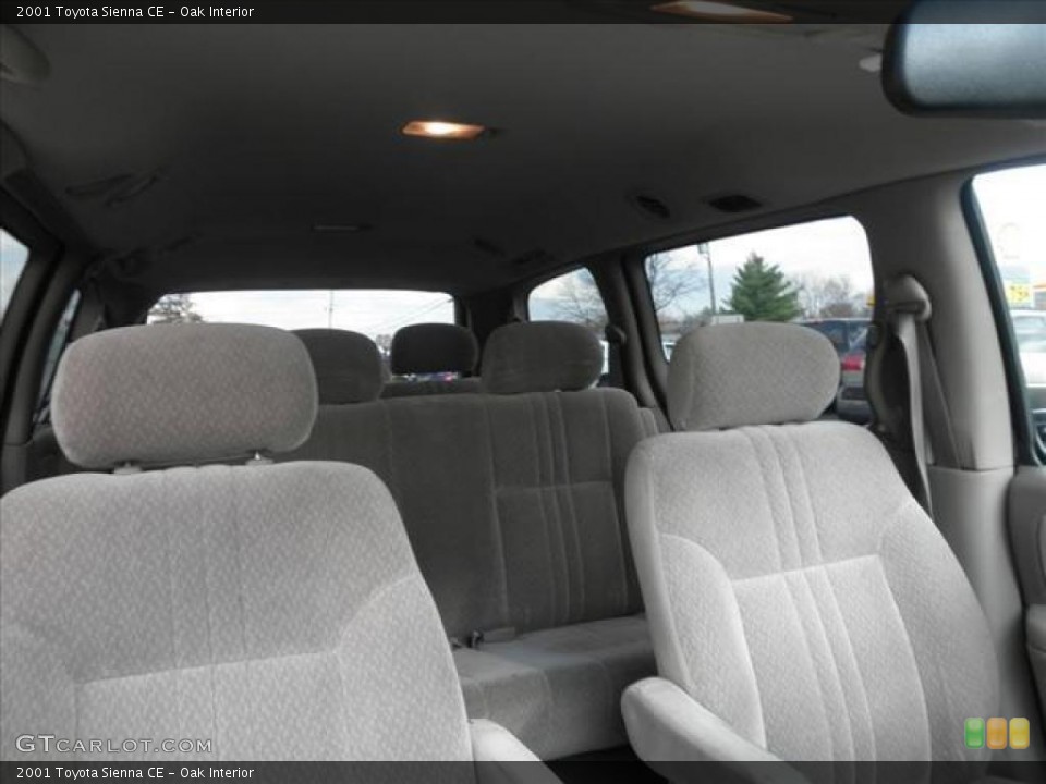 Oak Interior Photo for the 2001 Toyota Sienna CE #45488443