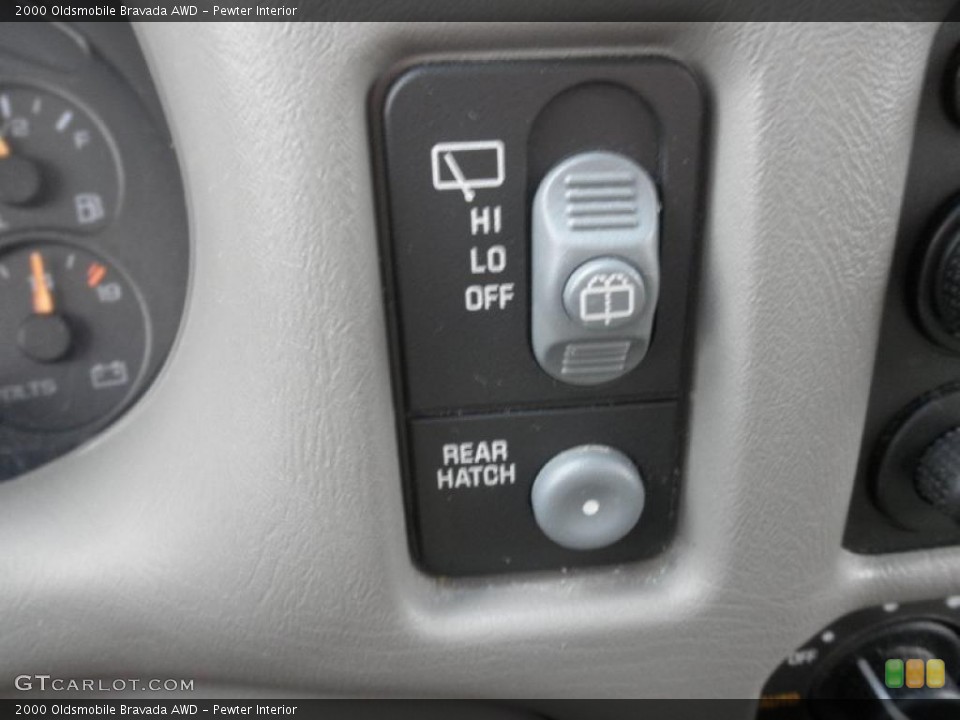 Pewter Interior Controls for the 2000 Oldsmobile Bravada AWD #45490200