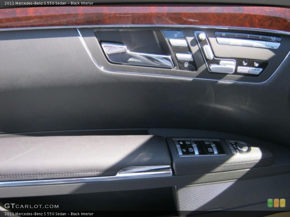 Black Interior Controls for the 2011 Mercedes-Benz S 550 Sedan #45491866