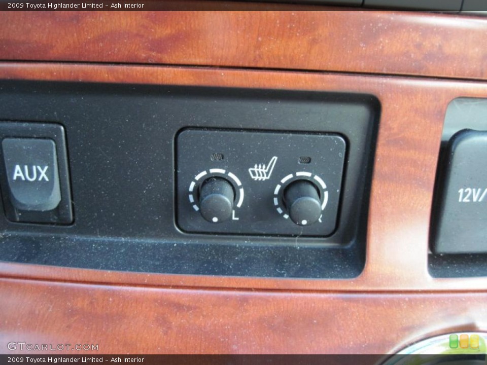 Ash Interior Controls for the 2009 Toyota Highlander Limited #45499718