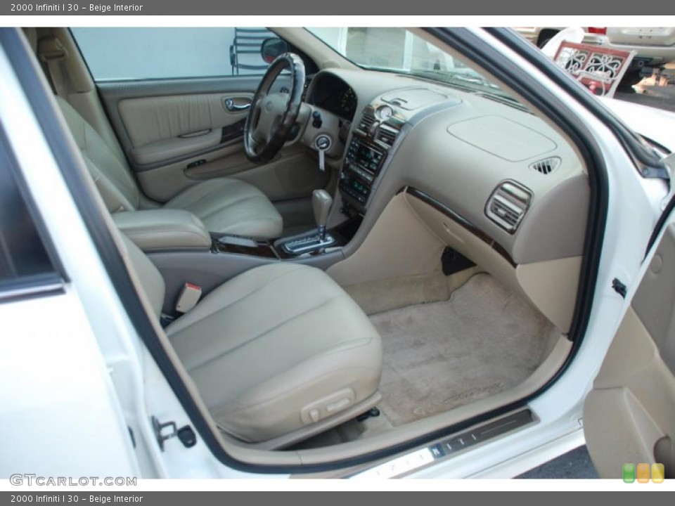 Beige Interior Photo for the 2000 Infiniti I 30 #45501500