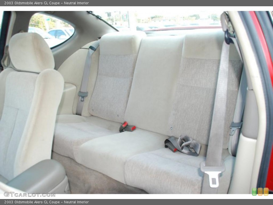 Neutral Interior Photo for the 2003 Oldsmobile Alero GL Coupe #45501889