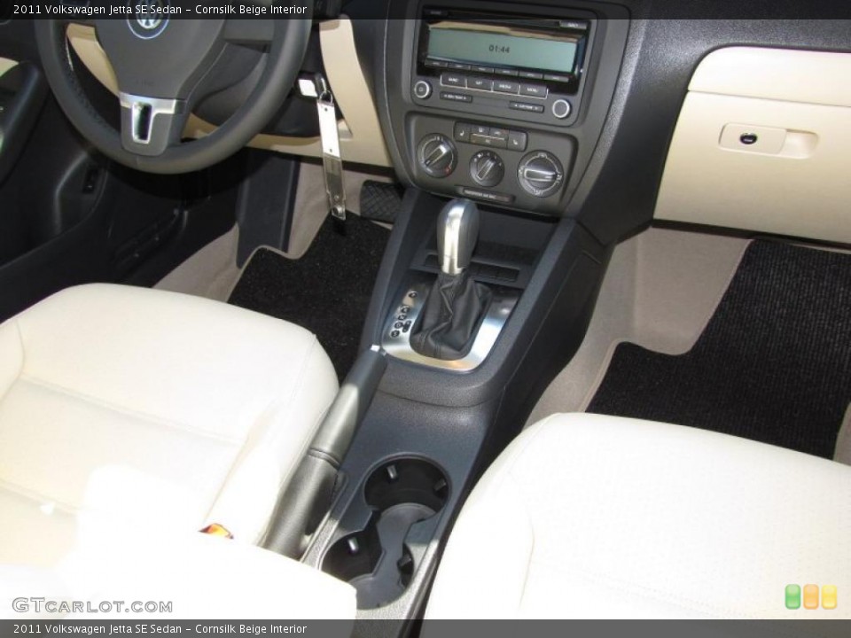 Cornsilk Beige Interior Controls for the 2011 Volkswagen Jetta SE Sedan #45503319