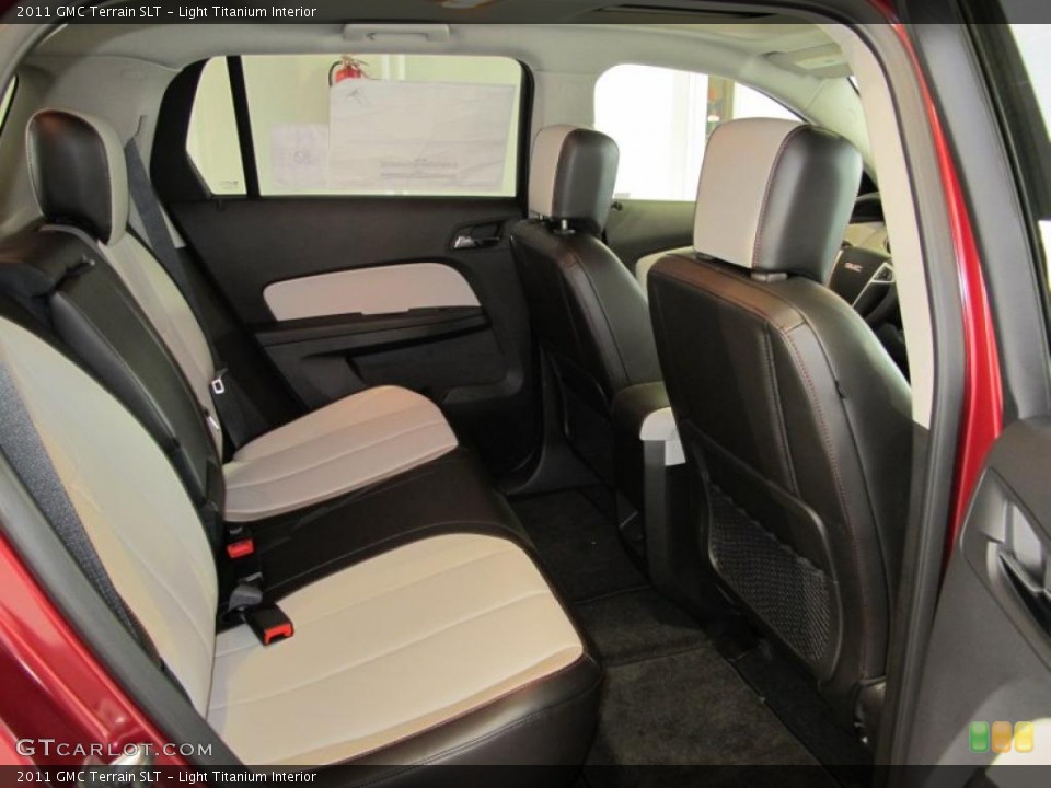 Light Titanium Interior Photo for the 2011 GMC Terrain SLT #45503535