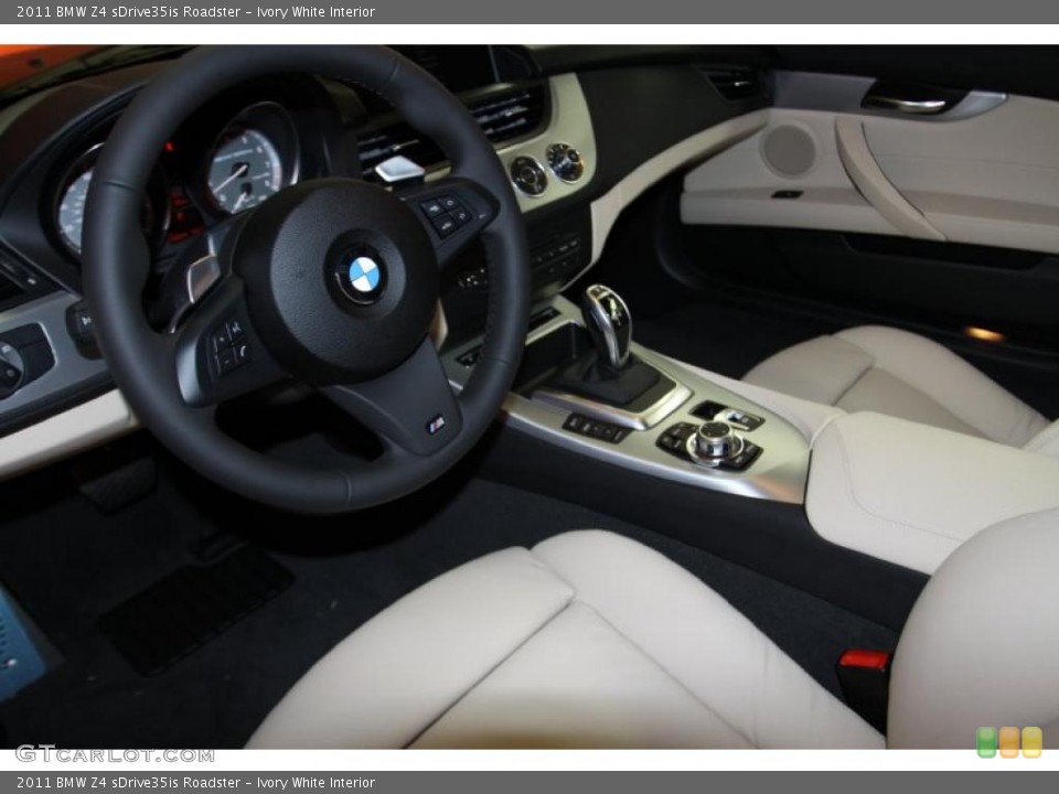 Ivory White Interior Photo for the 2011 BMW Z4 sDrive35is Roadster #45511219