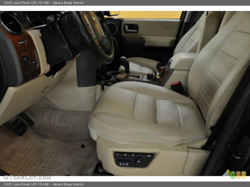Alpaca Beige Interior Photo for the 2005 Land Rover LR3 V8 HSE #45516524