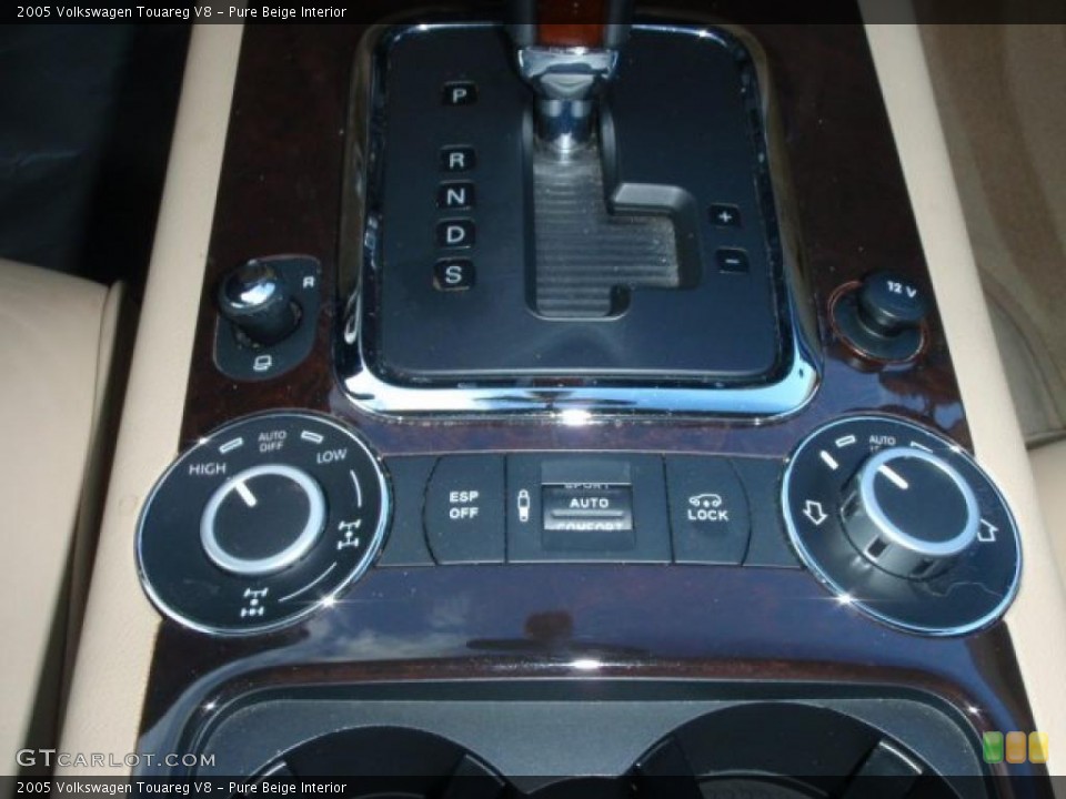 Pure Beige Interior Transmission for the 2005 Volkswagen Touareg V8 #45518748