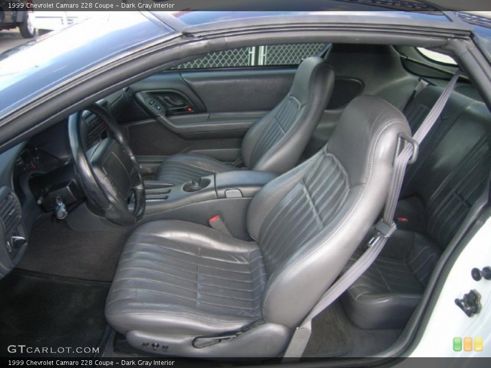 Dark Gray Interior Photo for the 1999 Chevrolet Camaro Z28 Coupe #45527900