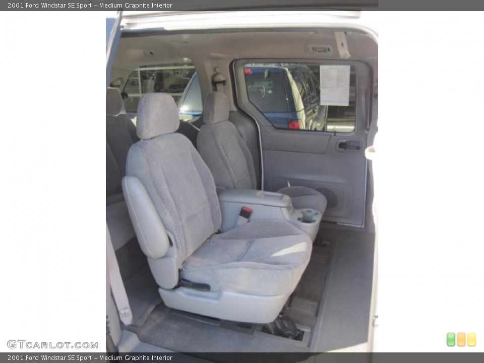 Medium Graphite Interior Photo for the 2001 Ford Windstar SE Sport #45528116