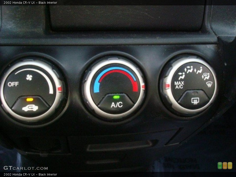 Black Interior Controls for the 2002 Honda CR-V LX #45534533