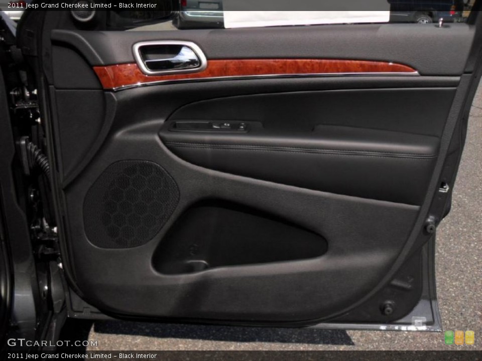 Black Interior Door Panel for the 2011 Jeep Grand Cherokee Limited #45550813