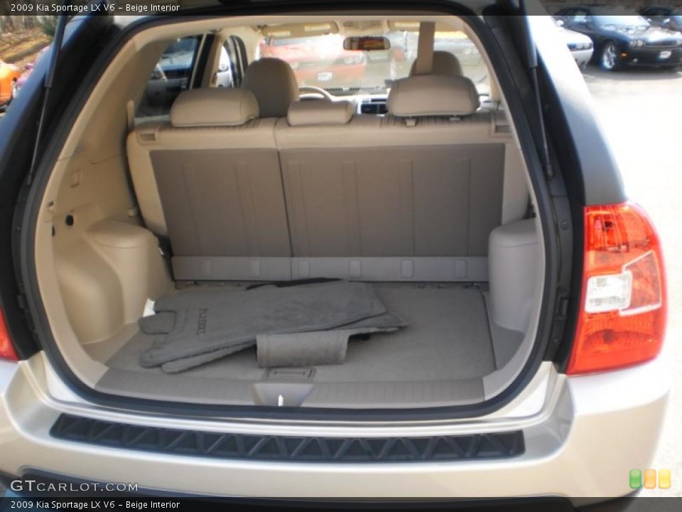 Beige Interior Trunk for the 2009 Kia Sportage LX V6 #45550941