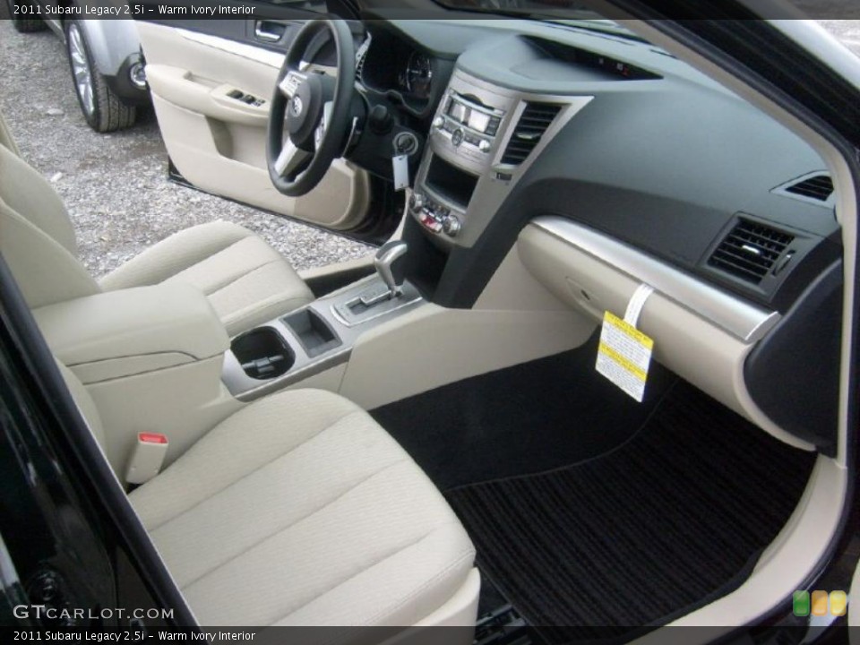 Warm Ivory Interior Photo for the 2011 Subaru Legacy 2.5i #45562275