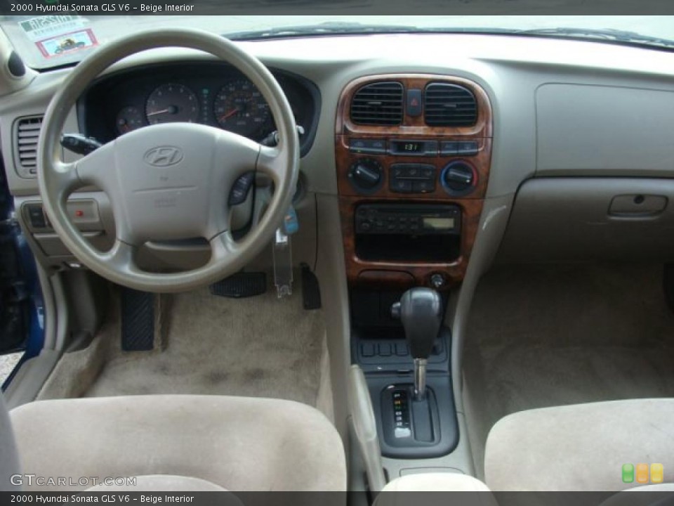 Beige Interior Dashboard for the 2000 Hyundai Sonata GLS V6 #45567747