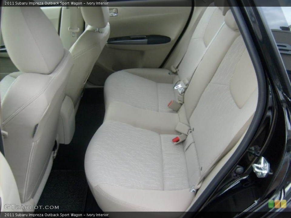 Ivory Interior Photo for the 2011 Subaru Impreza Outback Sport Wagon #45568035