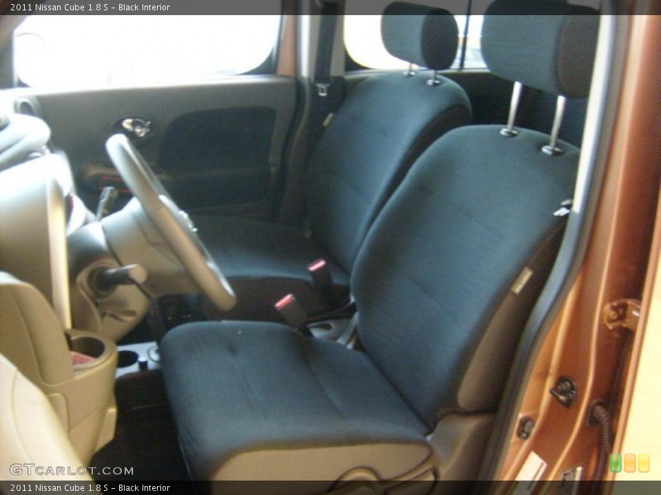 Black Interior Photo for the 2011 Nissan Cube 1.8 S #45569631