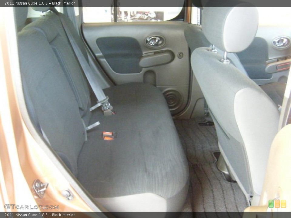 Black Interior Photo for the 2011 Nissan Cube 1.8 S #45569731