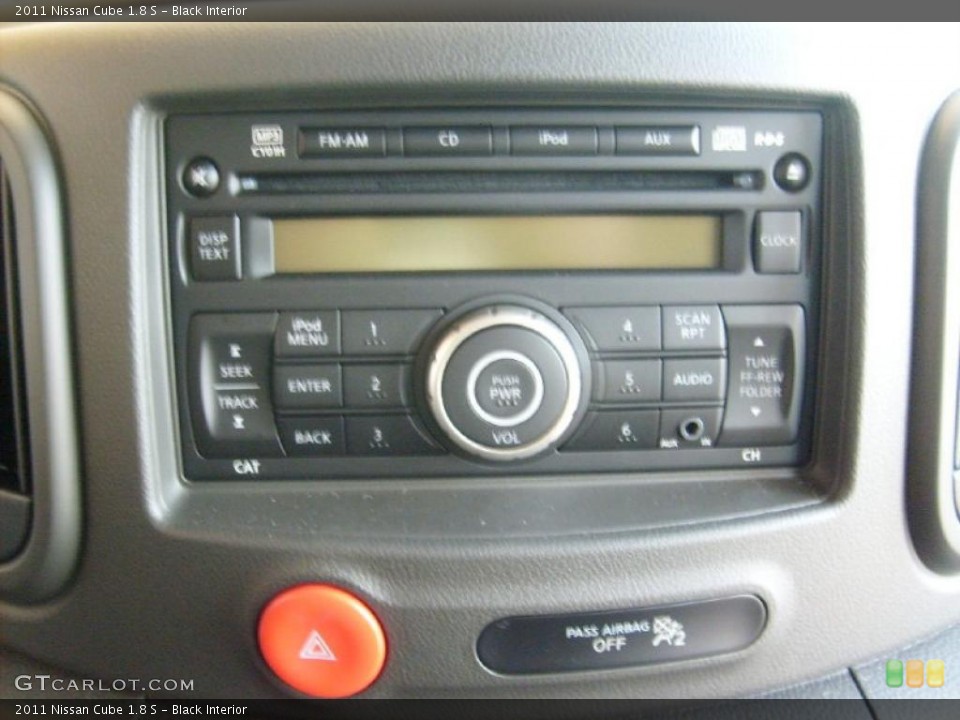 Black Interior Controls for the 2011 Nissan Cube 1.8 S #45569763