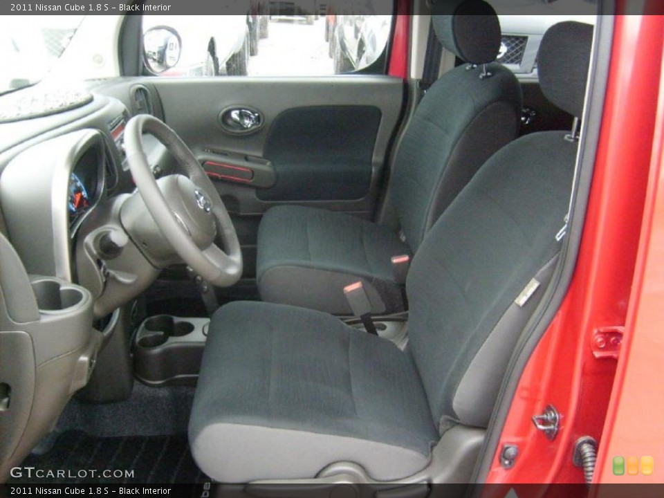 Black Interior Photo for the 2011 Nissan Cube 1.8 S #45569799