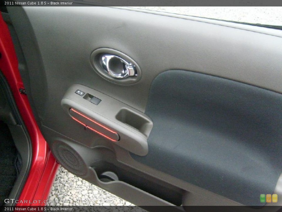 Black Interior Door Panel for the 2011 Nissan Cube 1.8 S #45569911