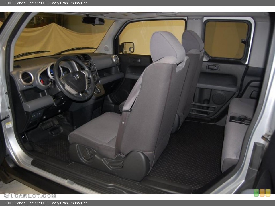 Black/Titanium Interior Photo for the 2007 Honda Element LX #45571635