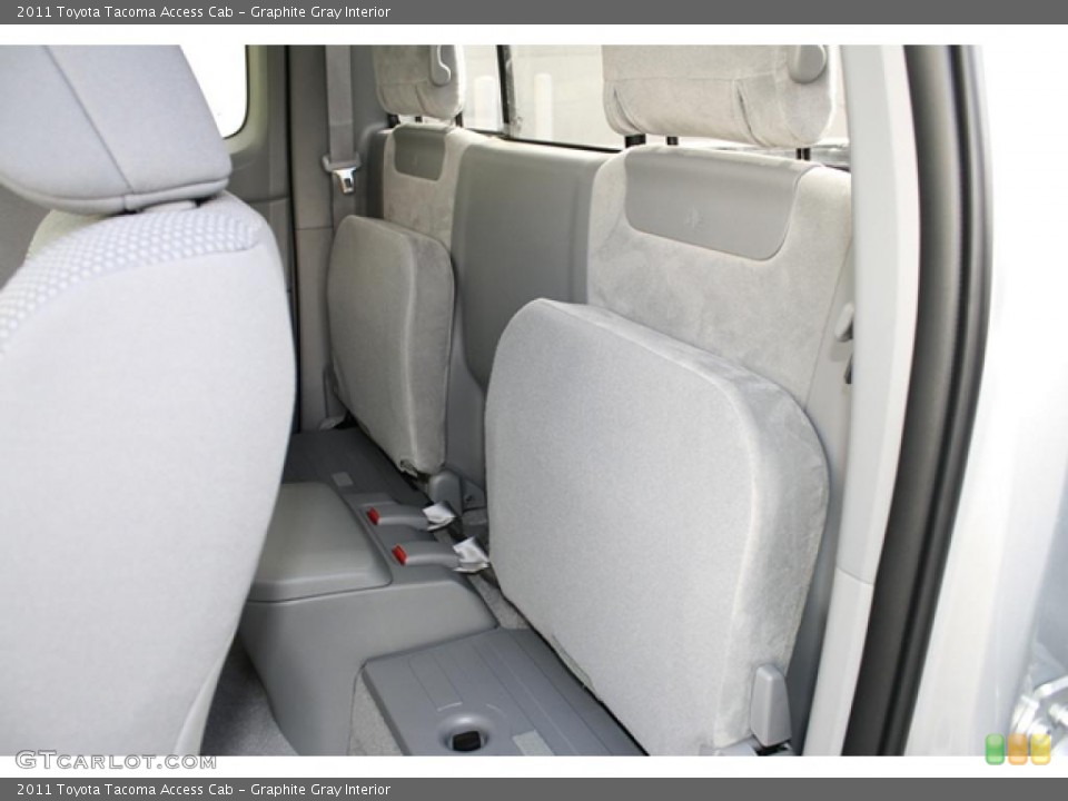 Graphite Gray Interior Photo for the 2011 Toyota Tacoma Access Cab #45574114