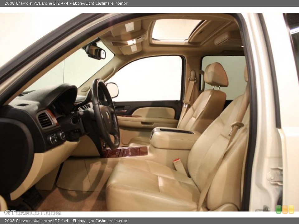 Ebony/Light Cashmere Interior Photo for the 2008 Chevrolet Avalanche LTZ 4x4 #45576198