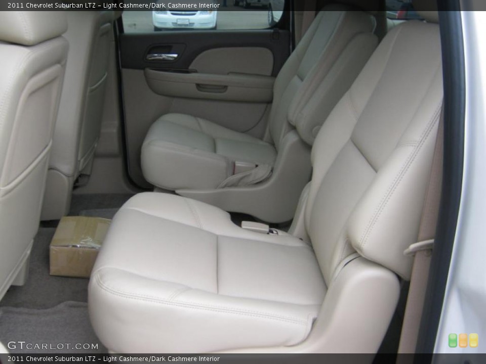 Light Cashmere/Dark Cashmere Interior Photo for the 2011 Chevrolet Suburban LTZ #45579691