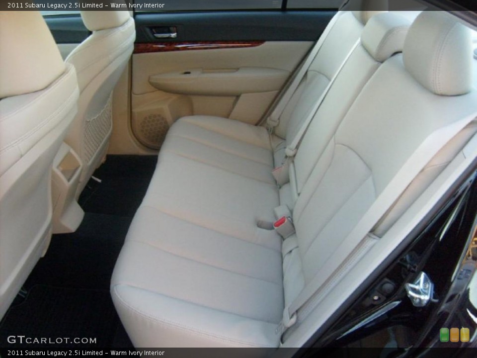 Warm Ivory Interior Photo for the 2011 Subaru Legacy 2.5i Limited #45583023