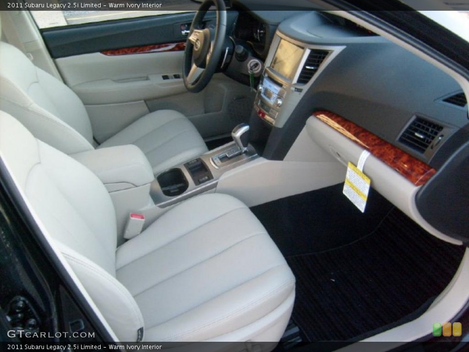 Warm Ivory Interior Photo for the 2011 Subaru Legacy 2.5i Limited #45583091