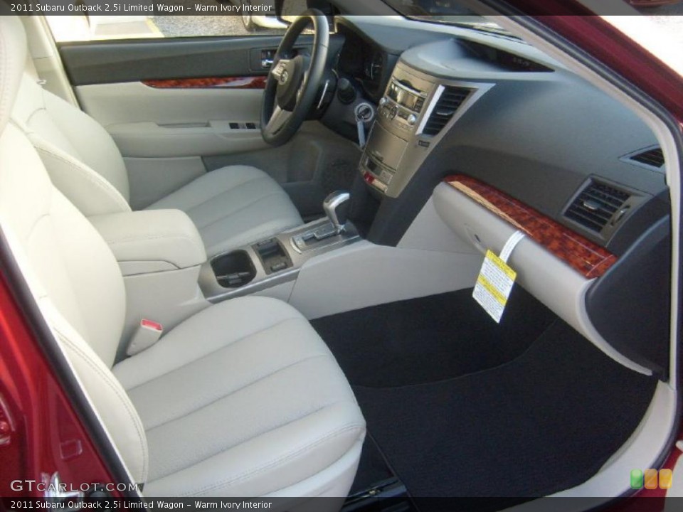 Warm Ivory Interior Photo for the 2011 Subaru Outback 2.5i Limited Wagon #45586111